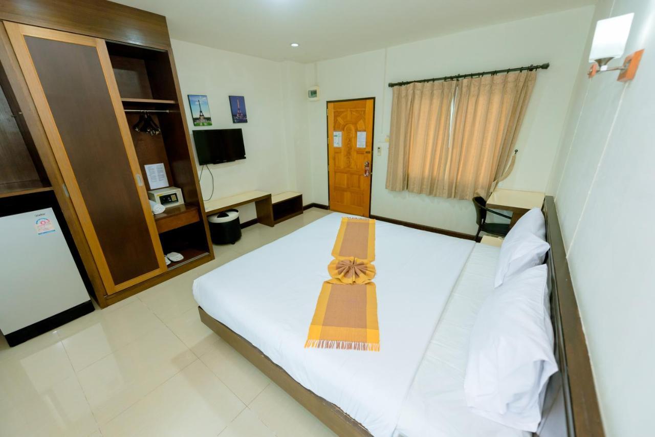 Bander Hotel Phu Khieo Экстерьер фото
