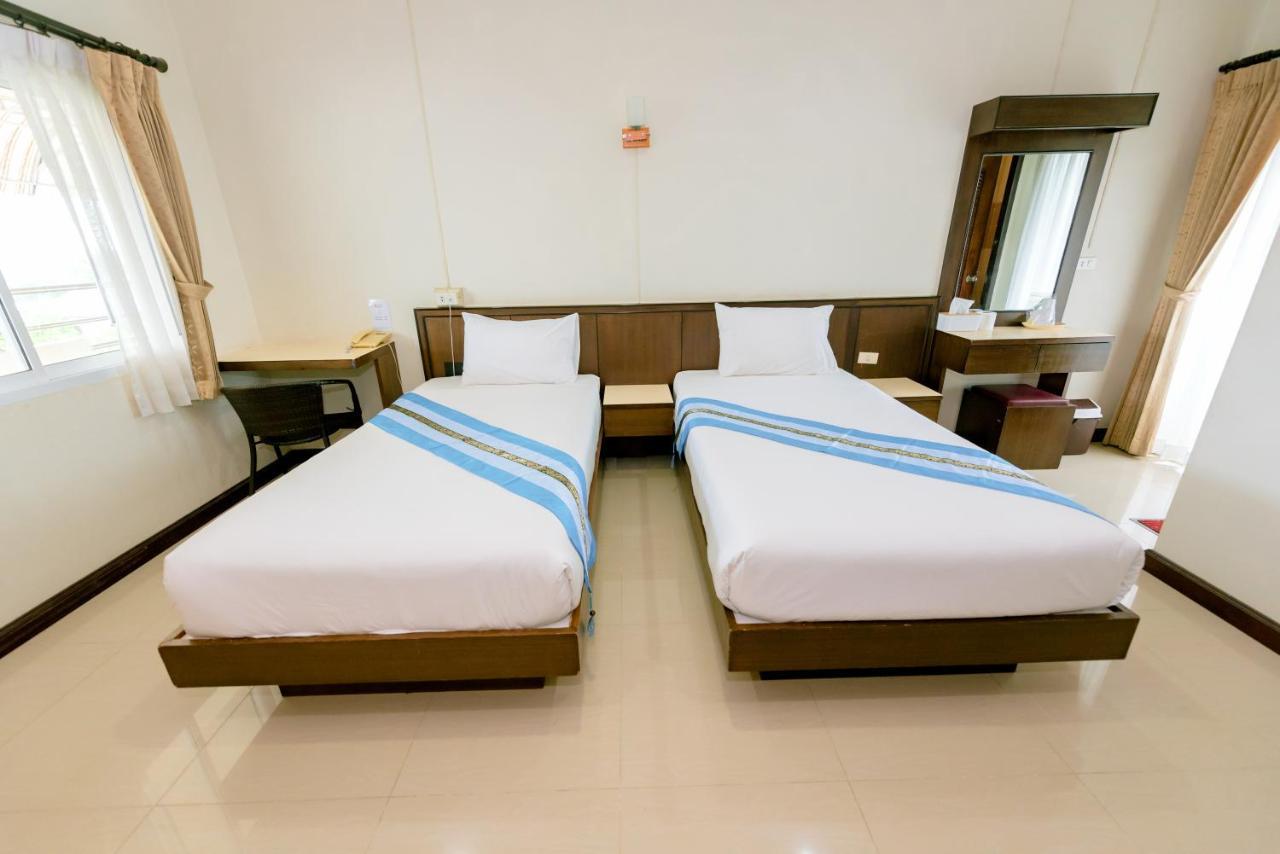 Bander Hotel Phu Khieo Экстерьер фото