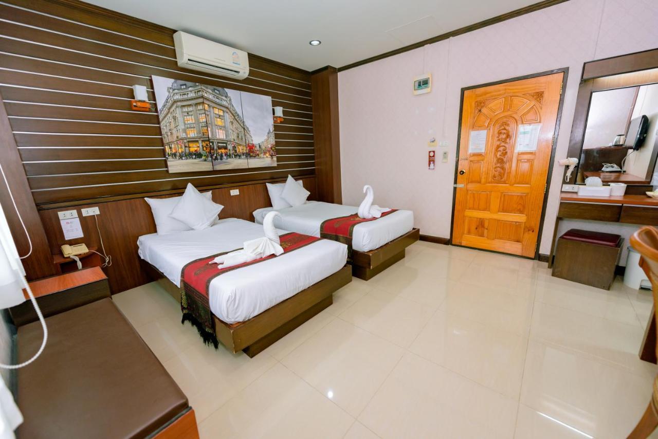 Bander Hotel Phu Khieo Экстерьер фото